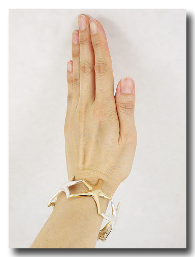 Silver/Gold Stretch Starfish Bracelet | 42-JB4533-TT-1.jpg